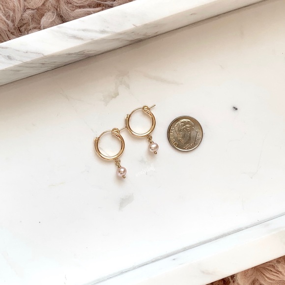 14k Gold Filled Pink Blush Pearl Hoop Huggies - Picture 4 of 5